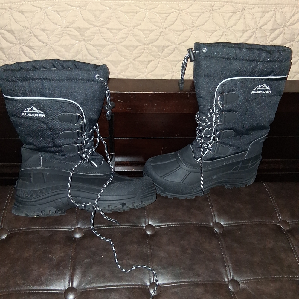 ALEADER Men's 3m Insulate  Black Snow Boots Size 7